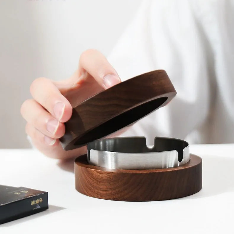 Cendrier en bois avec couvercle et doublure inox.