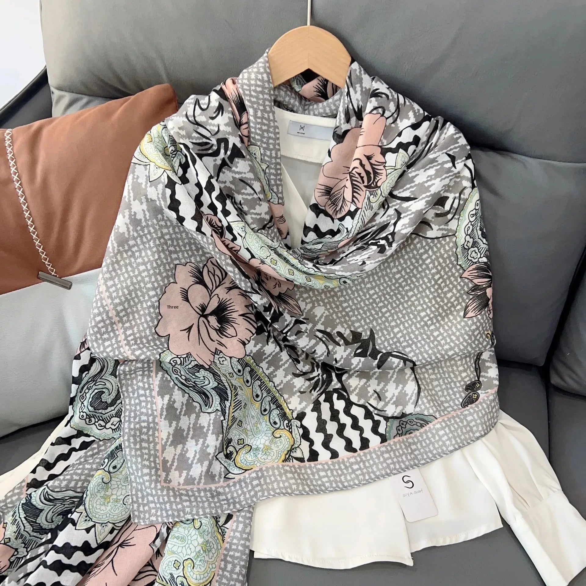 Écharpe Chic Coton-Lin : Élégance et Protection Solaire