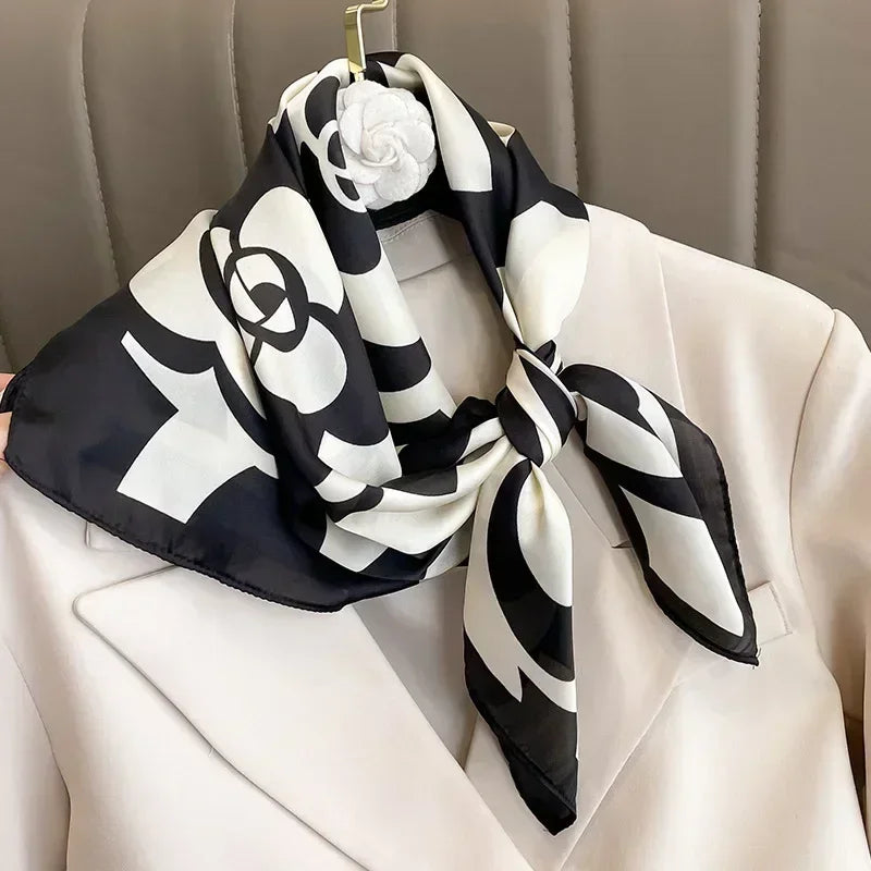Foulard Luxe Satiné Équestre pour Femme