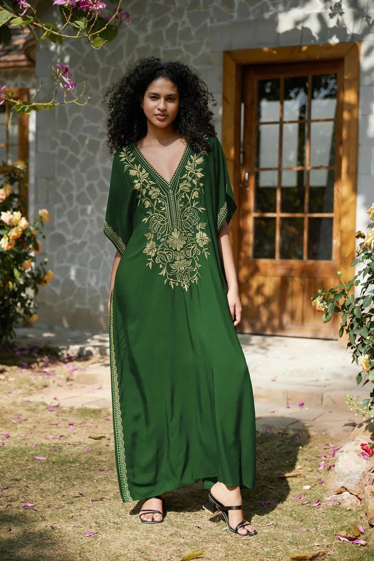 Robe de Plage Élégante en Coton Brodé - Confort Total