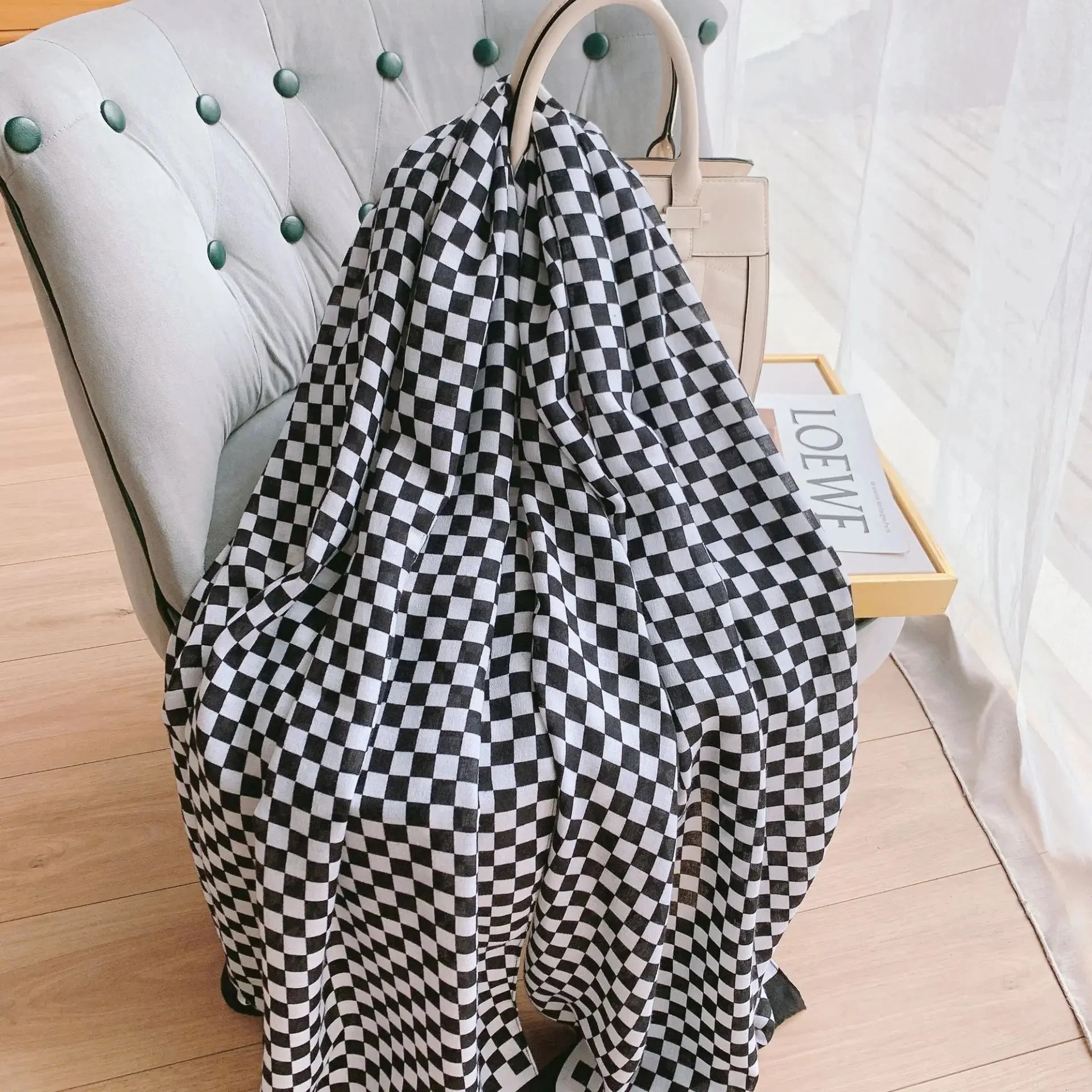 Écharpe Chic Coton-Lin : Élégance et Protection Solaire