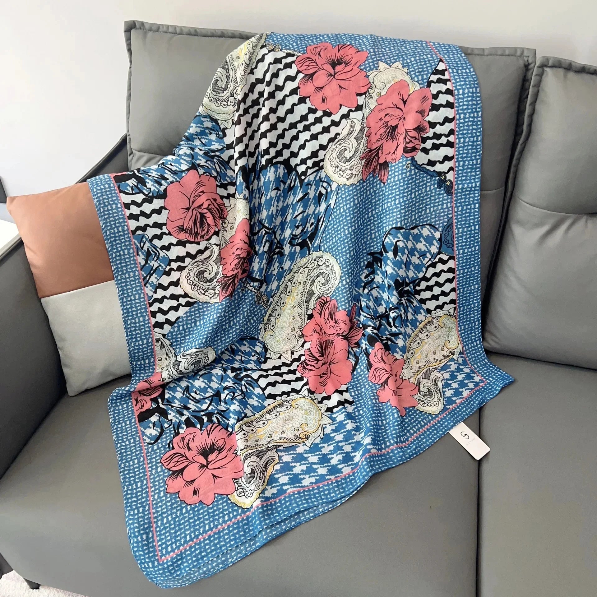 Écharpe Chic Coton-Lin : Élégance et Protection Solaire