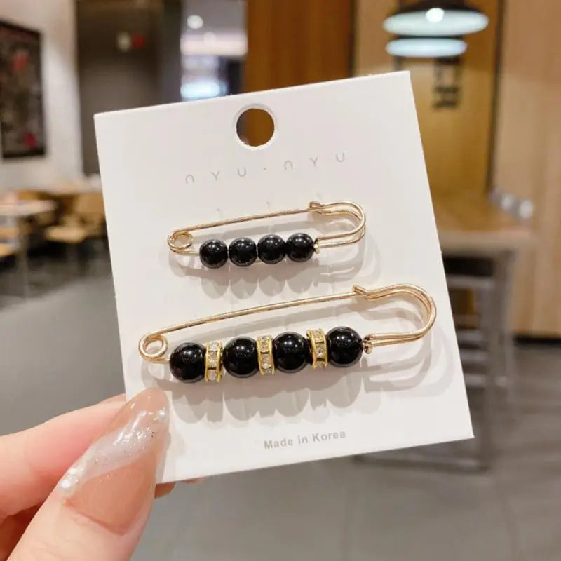 Elegant Pearl Clip: Versatile Waist & Collar Brooch