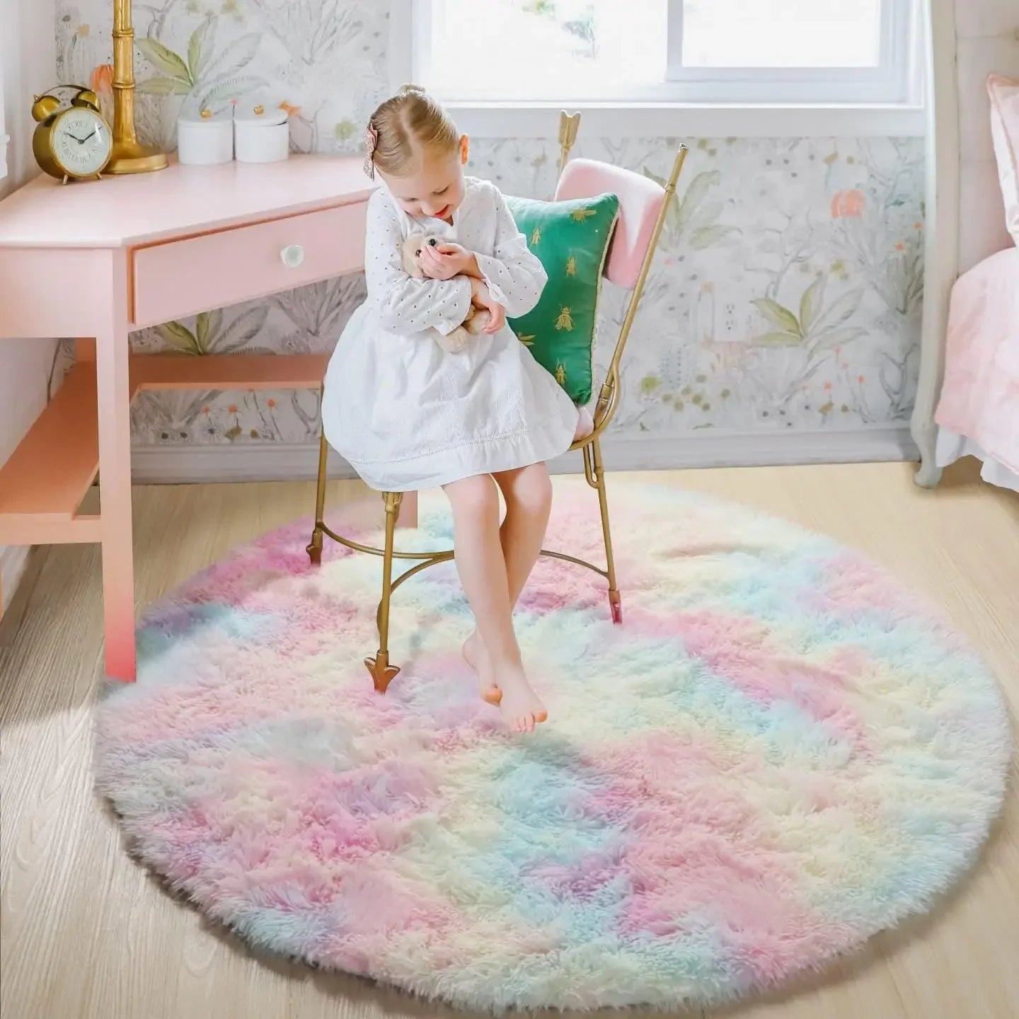 Fluffy Luxe Round Rug - Soft Plush for Cozy Living