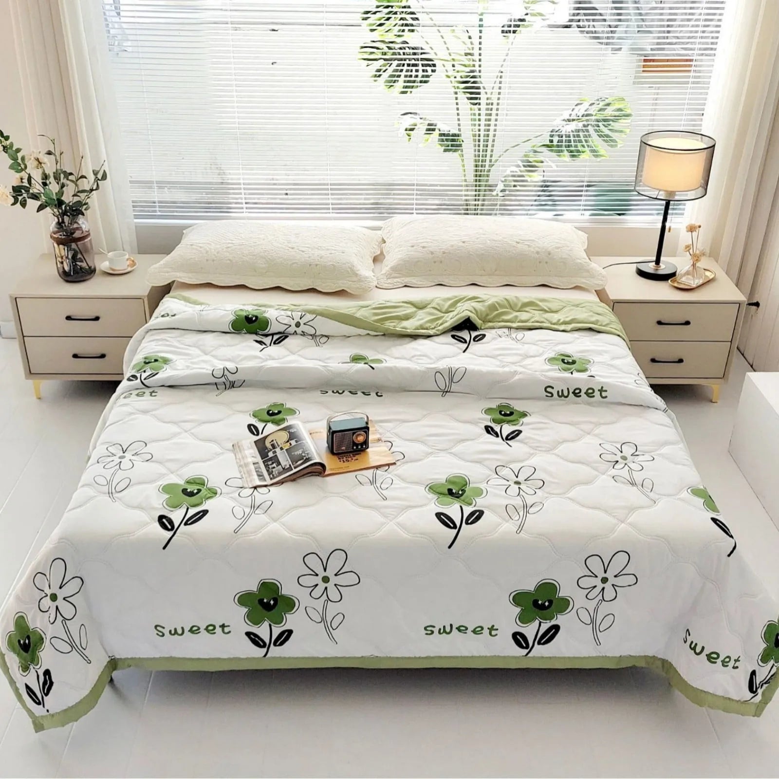 BreezeLite Queen Quilt: Airy Comfort for Summer Nights