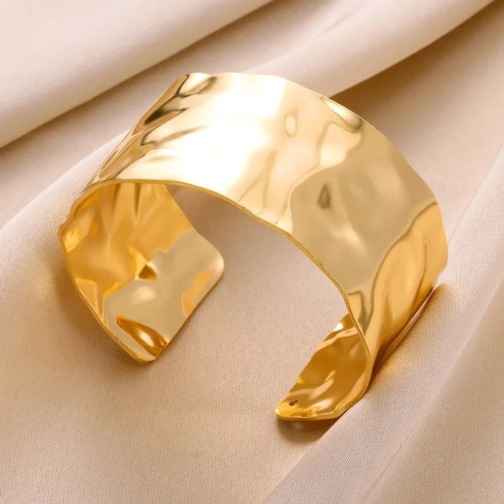 Bracelet or classique froissé pour femmes - Manchette en acier inoxydable - Zone shopping