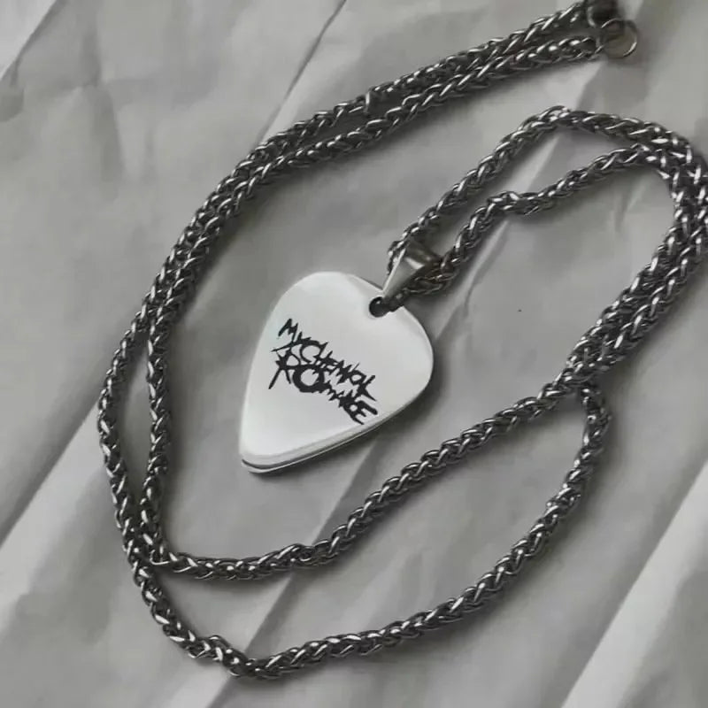 Collier en acier inoxydable My Chemical Romance - Pendentif guitare - Zone shopping