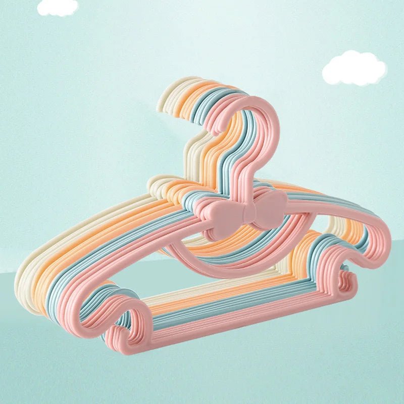 Support Antidérapant pour Vêtements Bébé - Cintres Plastique T1 1/4/10 - Zone shopping