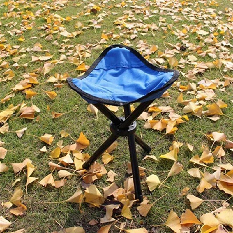 Taburée trépied pliable en acier: idéale pour pique - nique et camping - Zone shopping
